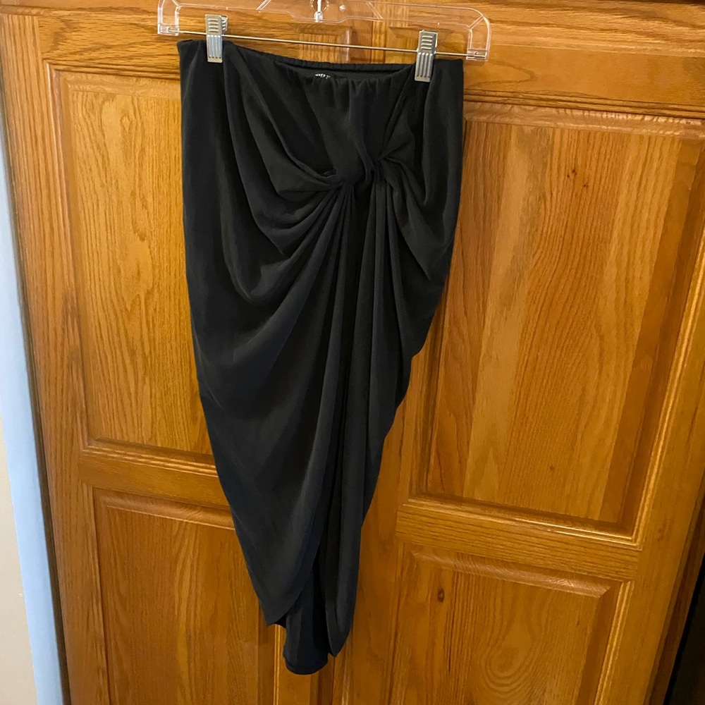 Black skirt